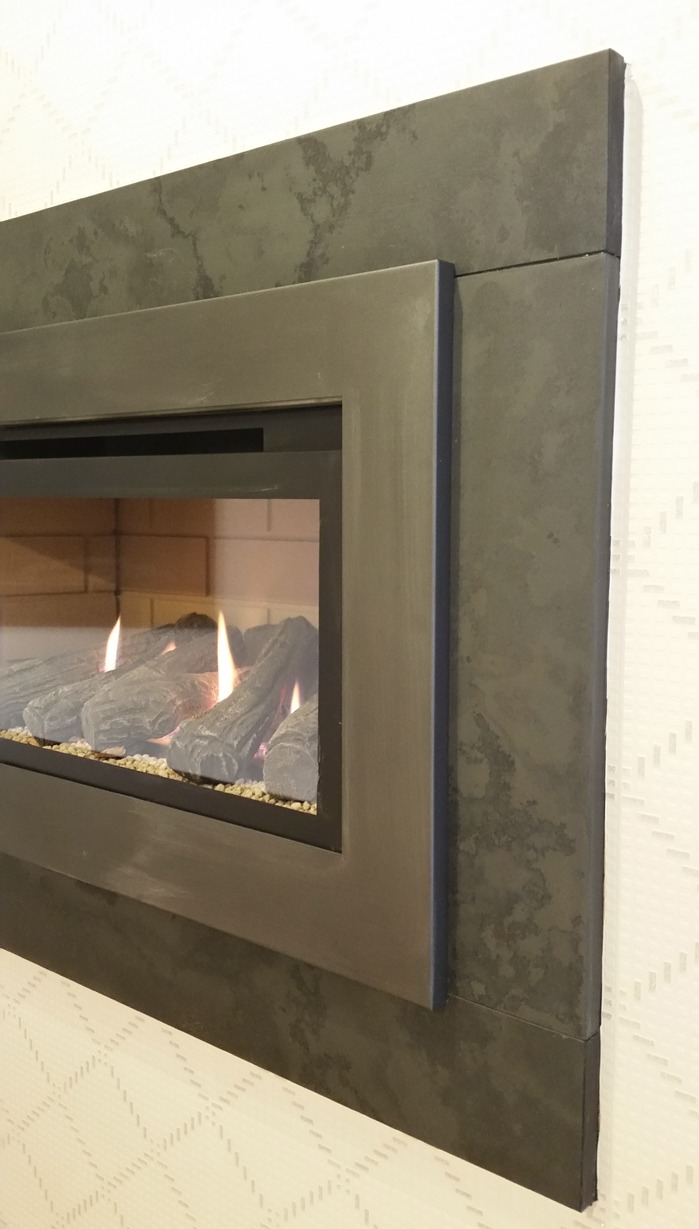 LogFlame hole in the wall