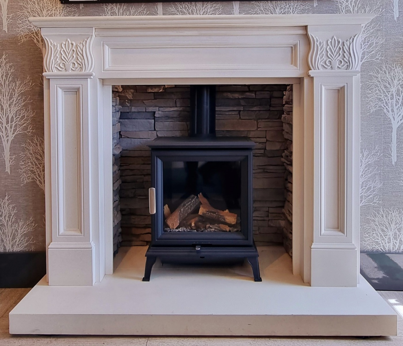 ACANTHUS CHAMBER FIREPLACE