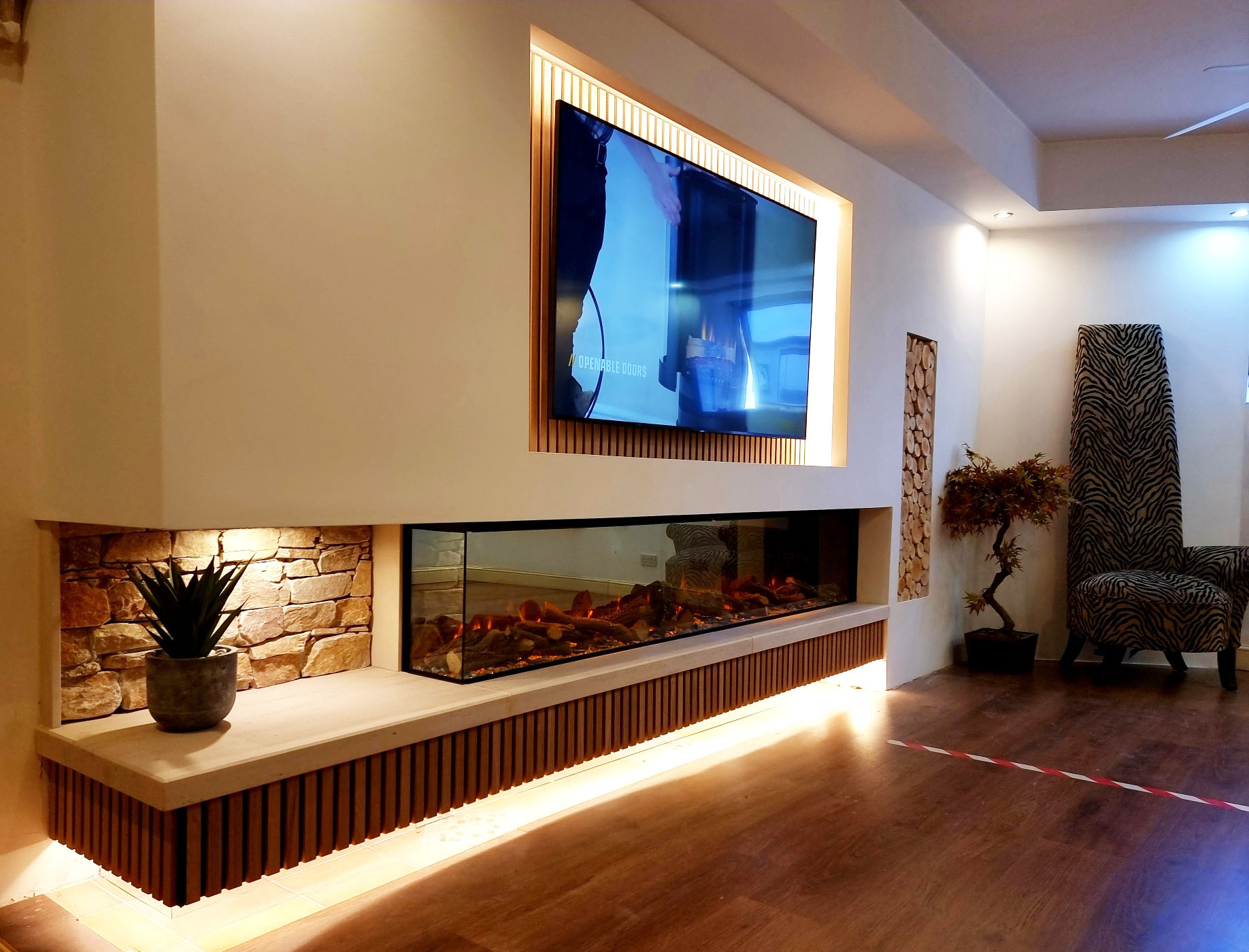 New Forest 2400 Panoramic LED Media Wall Electric fire