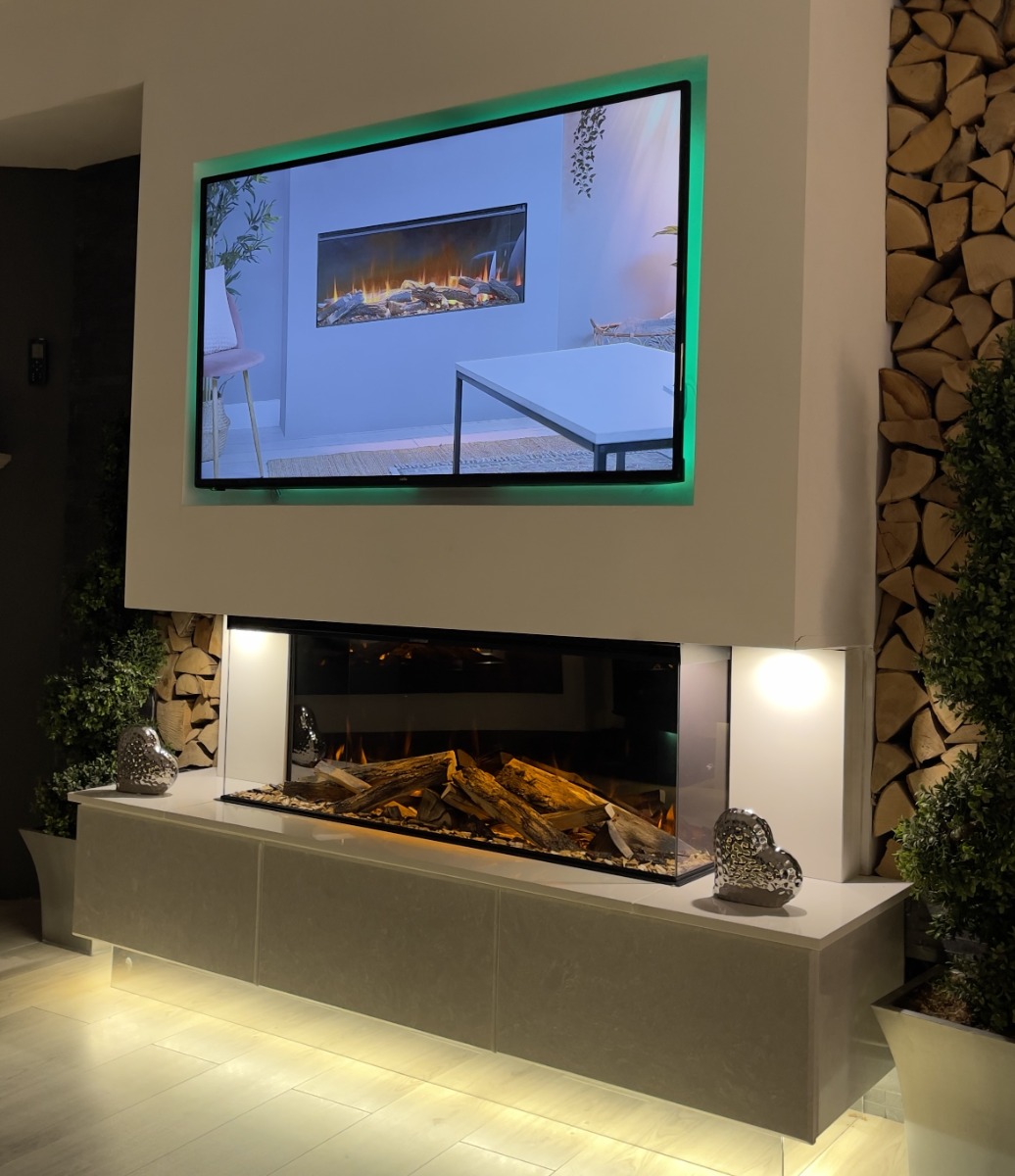 New Forest 1900 Black Edition media wall fire