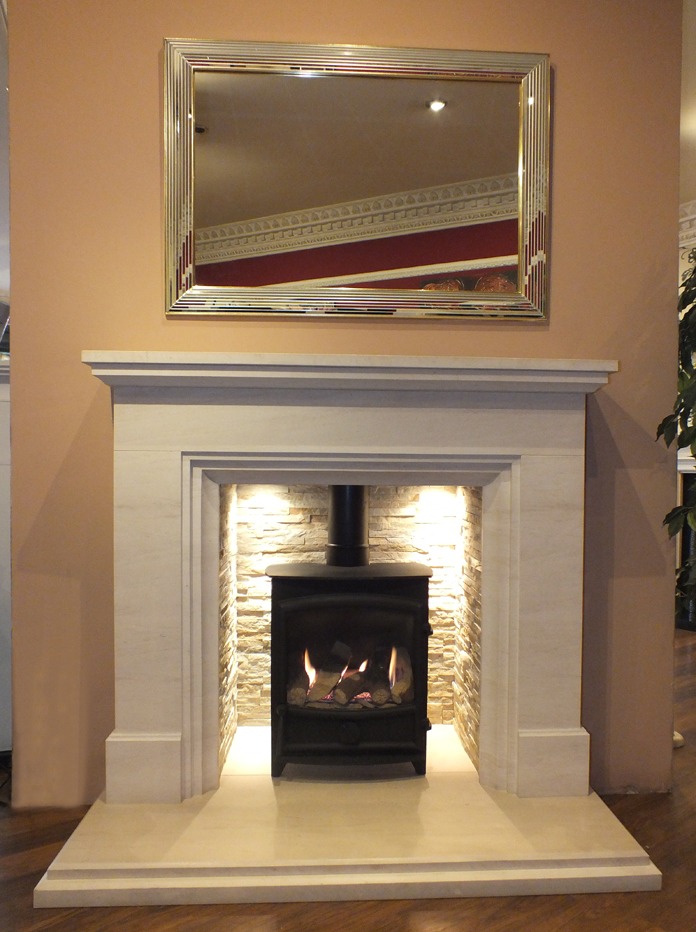 Small Calvi & slate tile chamber