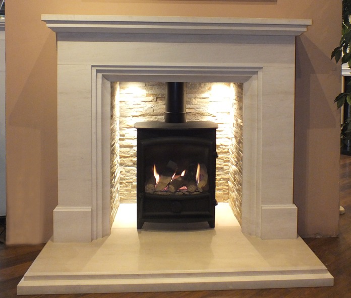 Small Calvi & slate tile chamber