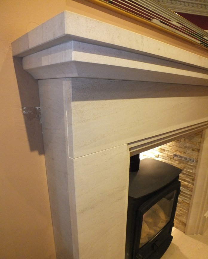 Small Calvi & slate tile chamber