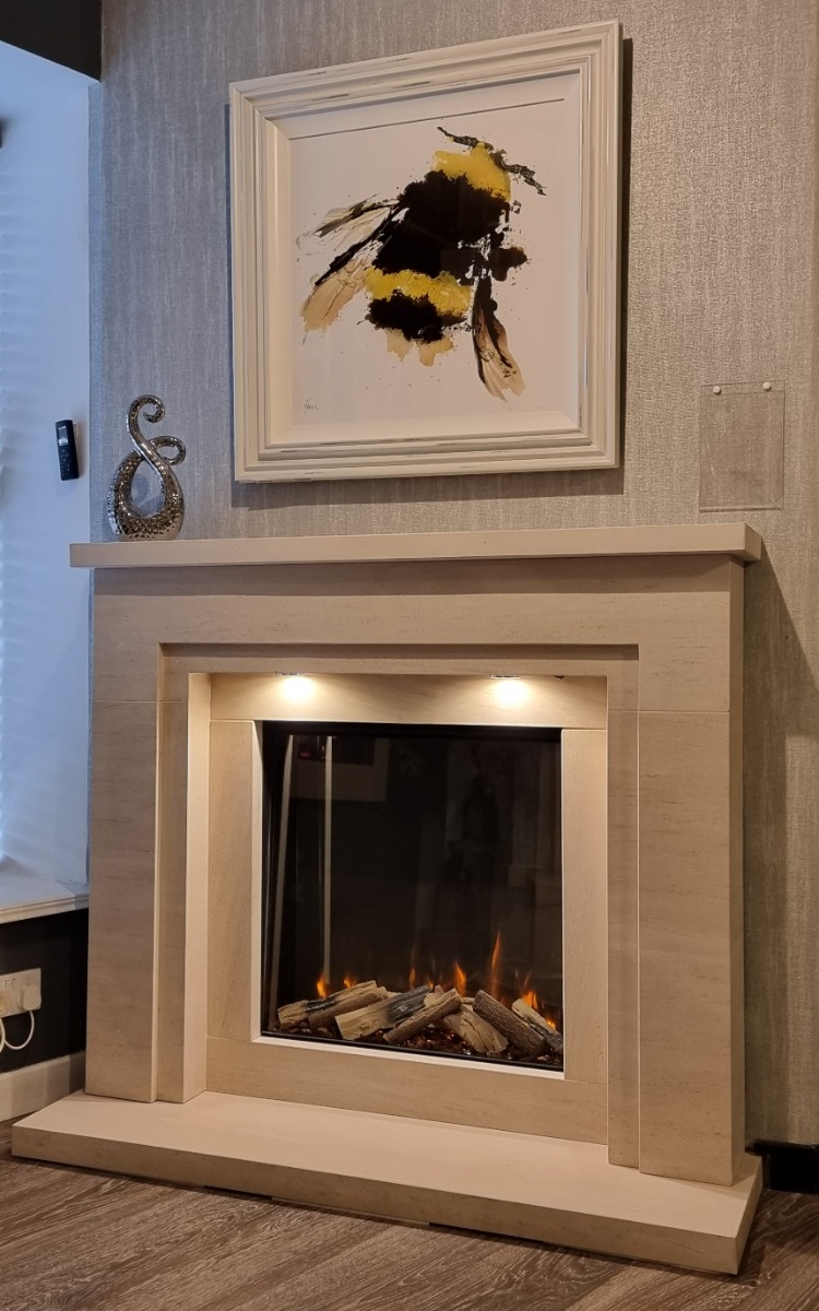 Codenza 650SQ LED electric suite with New Forest fire