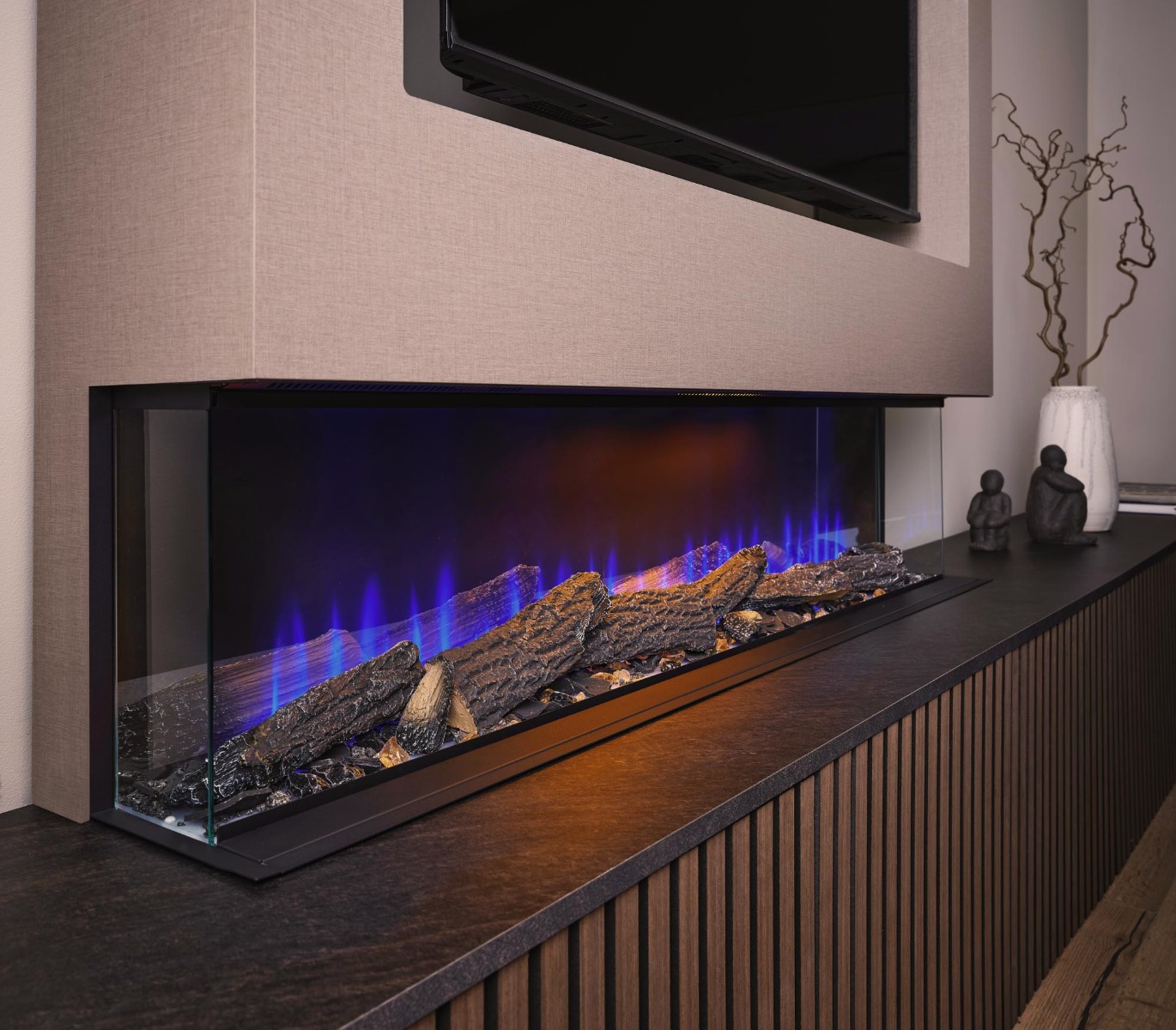 FPW Kanzo 2000 media wall fire