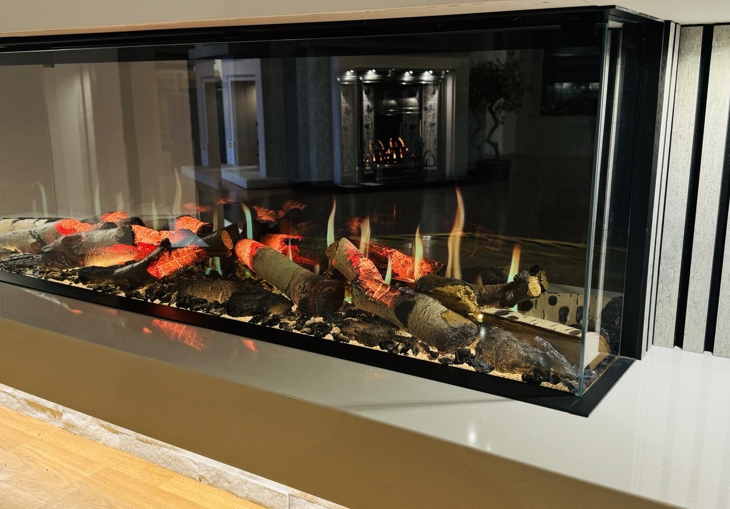 Gazco Onyx Fusion Media wall electric fire