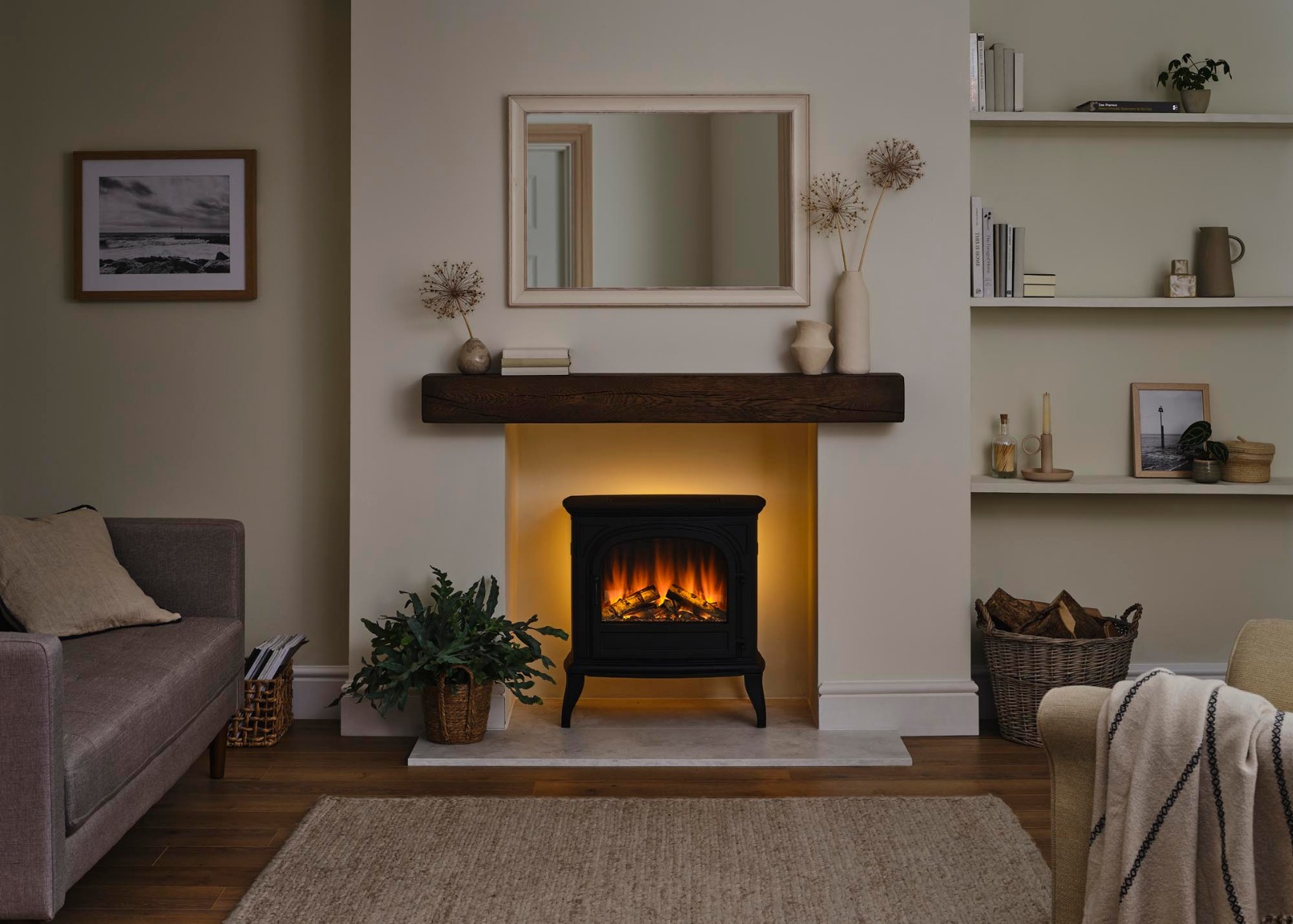 British Fires Hinton Black Edition LED electric stove