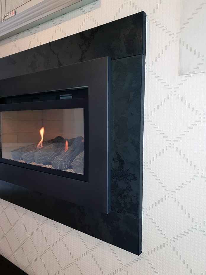 LogFlame hole in the wall