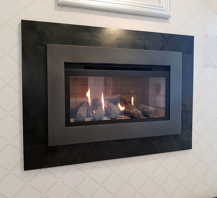 LogFlame hole in the wall