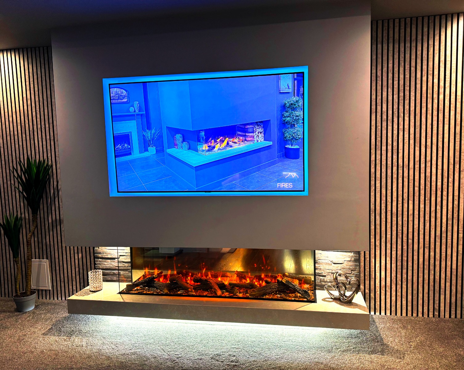 New Forest 1600 Black Edition media wall fire