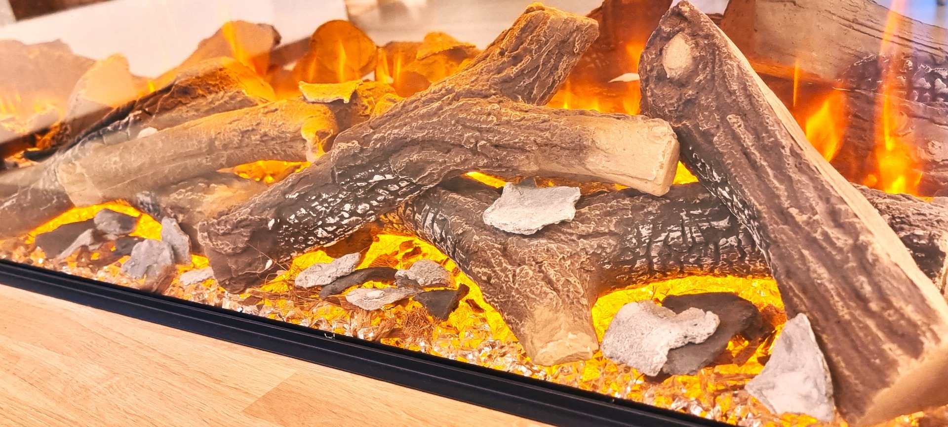 New Forest 1900 Black Edition media wall fire